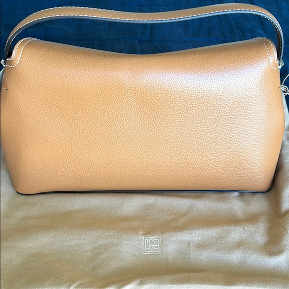 NWT Toteme T-Lock Top Handle Tan - Picture 6 of 9